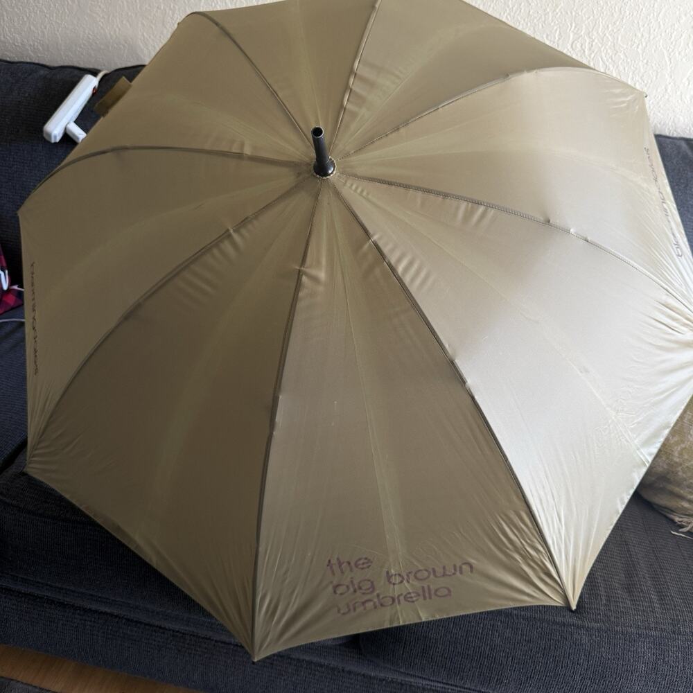 Bloomingdale’s The Big Brown‎ Umbrella Golf Sized Umbrella